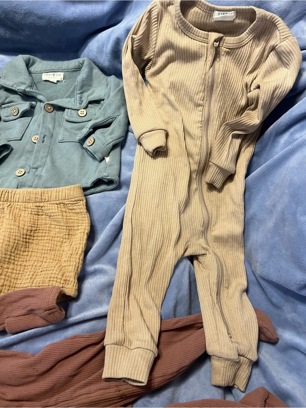 Baby boys 6-12 months 8 piece organic cotton gauze clothing bundle pajamas 9m
